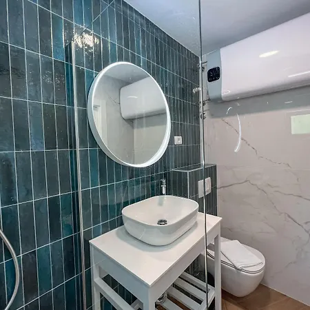 Villa Prestigious Seaside Luxury With Pool