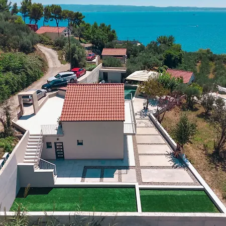 Villa Prestigious Seaside Luxury With Pool Split